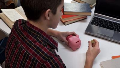 The Value of a Dollar: The Importance of Teaching Personal Finance in US Schools