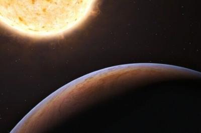 Huge planet discovered orbiting tiny star puzzles scientists
