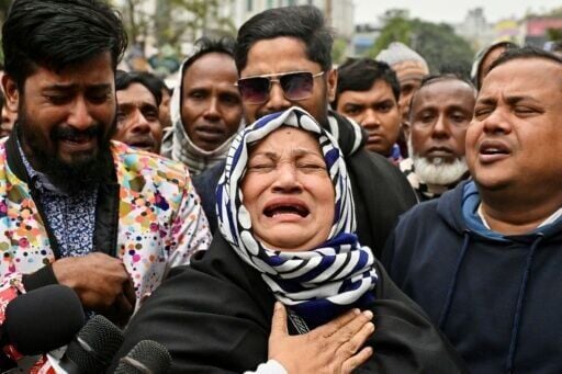 Mourners of Khaleda Zia weeped in the streets after the three-time prime minister died in hospital aged 80