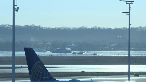No survivors after helicopter collides with plane over Washington