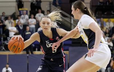 Women's Top 25 roundup: Paige Bueckers hurt in No. 7 UConn's win