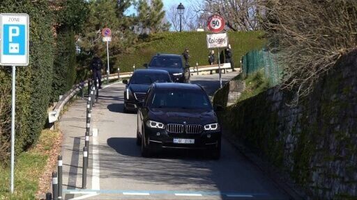 US and Iranian delegations leaving Omani ambassador residency as talks paused, to resume later