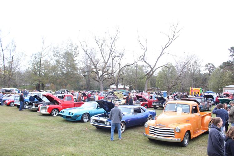 Fans of antique tractors, cars flock to Orrville for annual VFD fundraiser