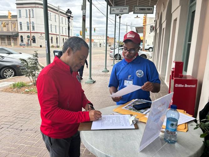 Selma Mayor Johnny “Skip” Moss III signs up to be a part of the Selma Walking Club..jpg