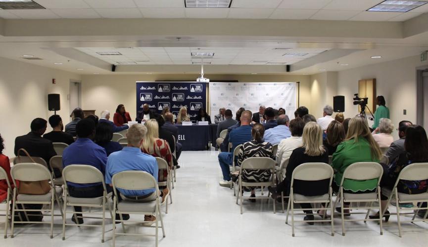 Healthcare roundtable crowd