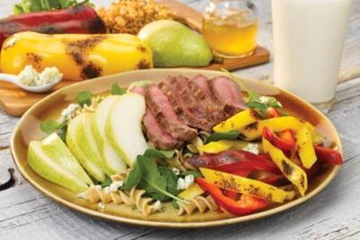 Recipe: Grilled steak and peppers salad with pears
