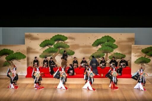 Century-old Tokyo geisha festival revives dying art