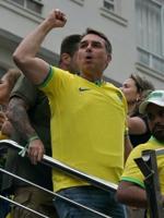 Bolsonaro brand fuels Flavio's rise in Brazil election polls