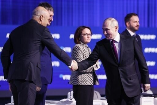 Alexandra Prokopenko, the author of a recent book about the Russian elites, said they were tired of the war, uncertainty and repression