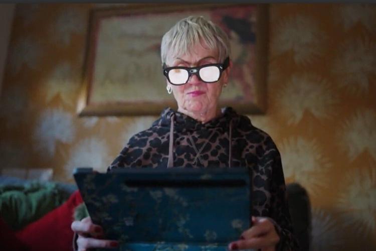 New AI glasses for dementia sufferers ‘see’ objects and project prompts onto lenses