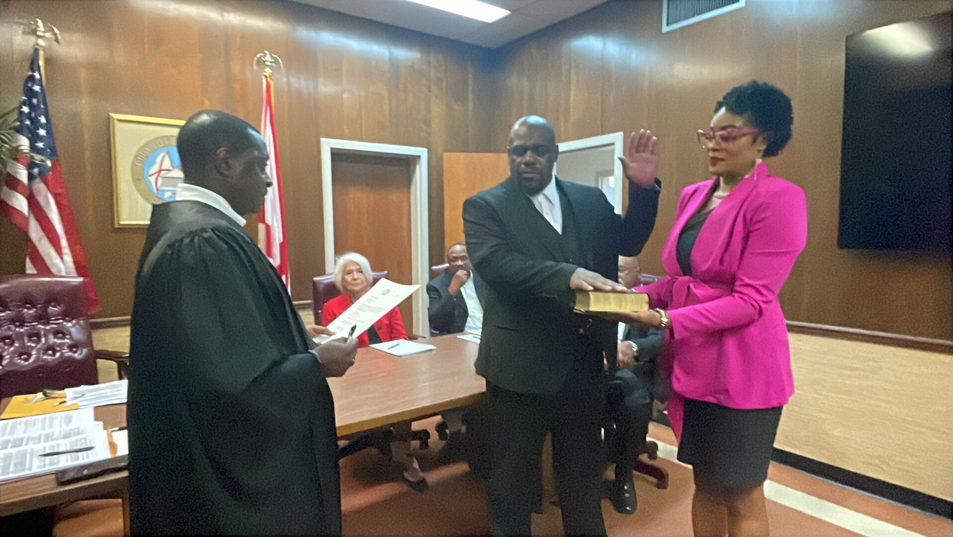 Jeremy Arrington being sworn in as Councilman for Marion District 1