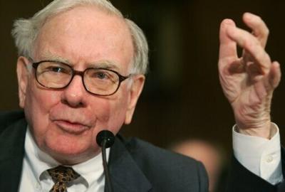 Warren Buffett to remain as Berkshire Hathaway board chair