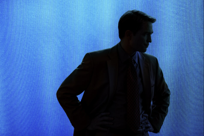 Robert Pattinson plays former 'To Catch a Predator' host Chris Hansen in 'Showtime.' A24