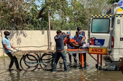 Volunteer rescuers describe horror at India plane crash site