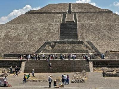 Mexico's Teotihuacan archaeological site was the scene of a gun attack on Monday