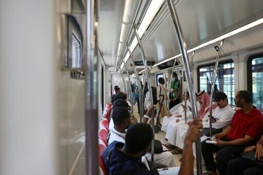New metro cuts through Saudi social divisions
