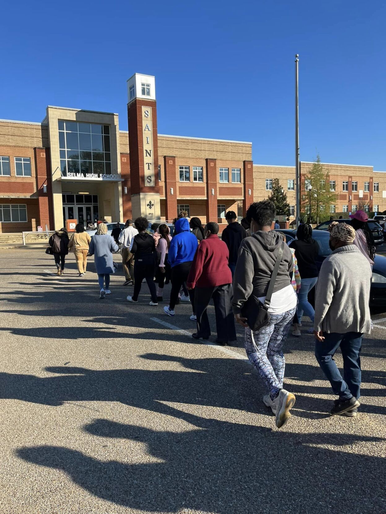 Selma High students organize prayer walk