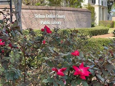 Selma Dallas County Library Sign