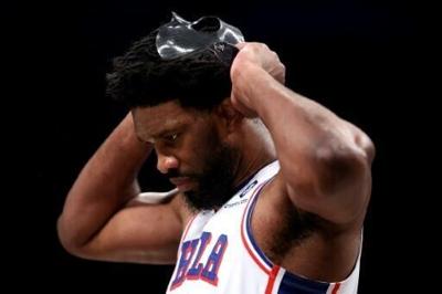 Sixers star Embiid sidelined with knee swelling
