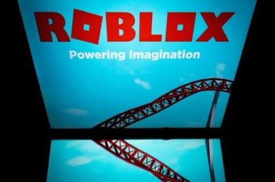 Children using Roblox are 'tricked out of intimate photos', Russia alleges