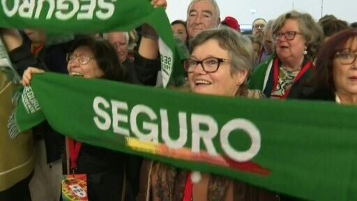Socialist activists celebrate victory of Seguro to Portugal’s presidency