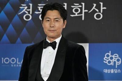 South Korea star Jung Woo-sung apologises after baby scandal