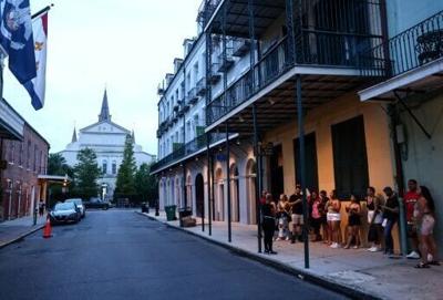 Manhunt in US tourist hub New Orleans after 10 escape jail