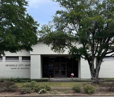 Demopolis residents narrowly approve 5 mill tax for city schools