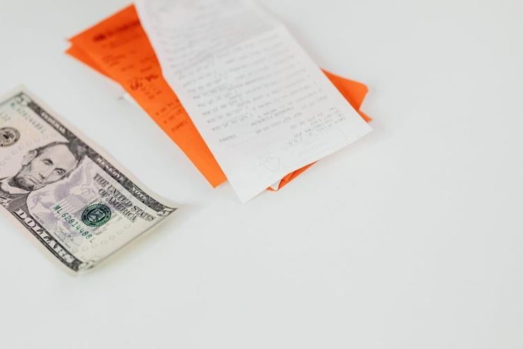 pexels-karola-g-7680324