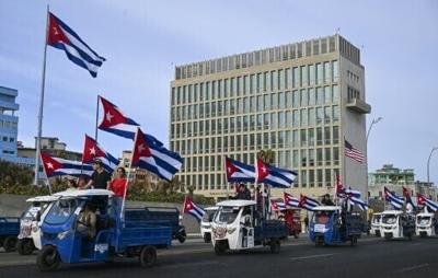 Cubans demonstrated in front of the US embassy to demand an end to the decades-old embargo and recent oil blockade