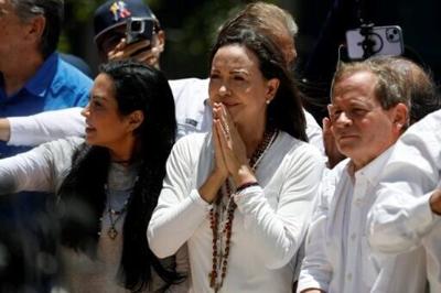 Venezuela opposition calls for 'enormous' anti-Maduro protest