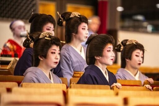Century-old Tokyo geisha festival revives dying art