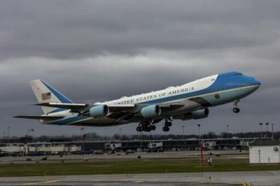 Trump considering 'alternatives' to Boeing for Air Force One contract
