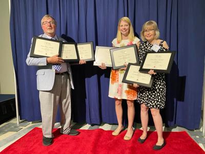 Selma Sun accepts record 11 awards at Alabama Press Association