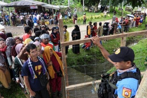 Sweltering Philippines votes with Marcos-Duterte feud centre stage