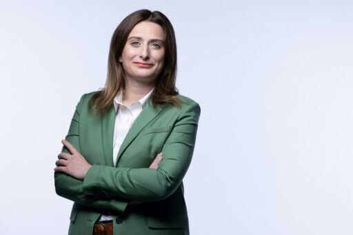 Macron eyes broad alliance to form new French govt