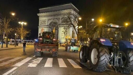 French farmers protest EU-Mercosur trade deal in Paris