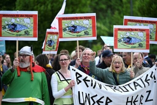 Germany's Commerzbank staff protest UniCredit takeover threat