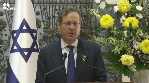 Australia must fight against anti-Semitism, says Israel's Herzog after Bondi beach shooting