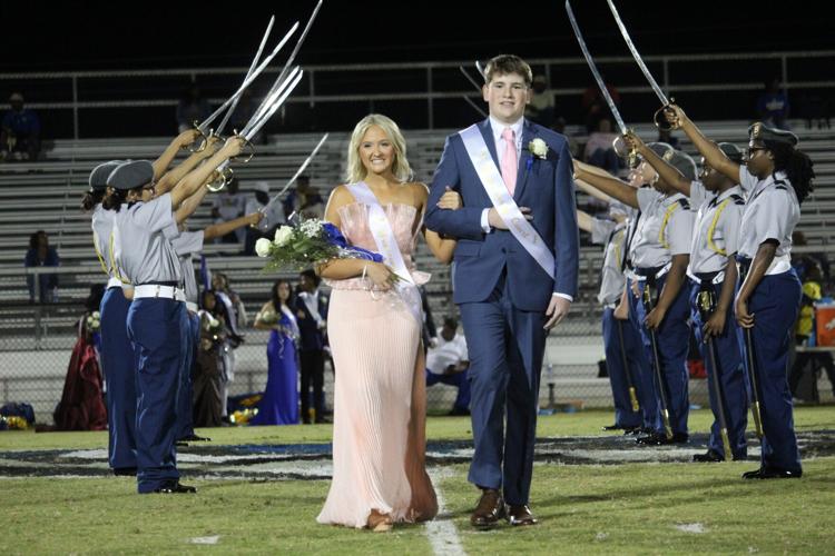 Sophomore reps homecoming demopolis