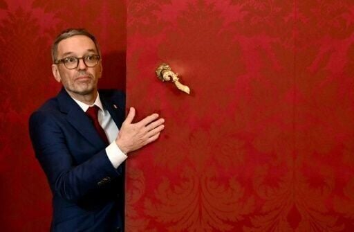 Austria's president tasks far right to form govt in historic first