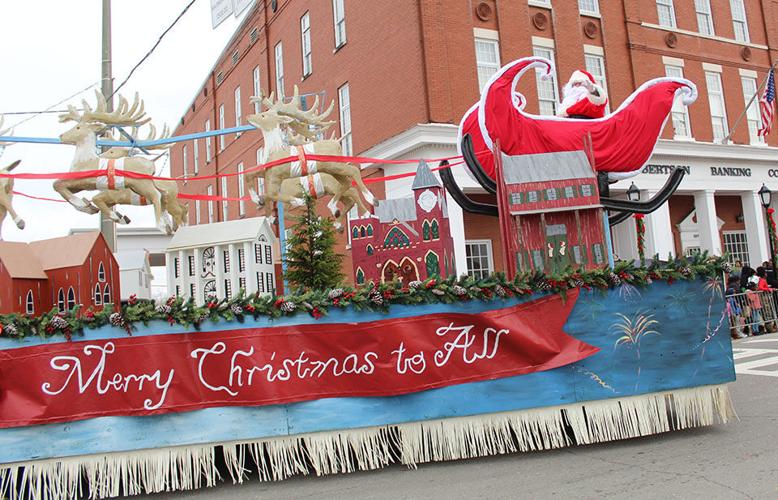 Santa in Demopolis Christmas Parade