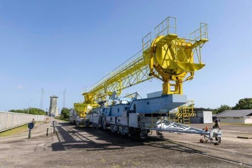 A model of a Soyuz rocket is being used for a few tests at the Kourou site before being dismantled
