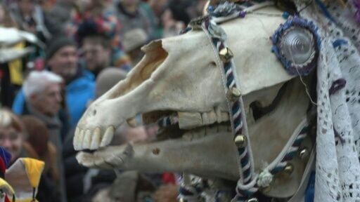 Tech weary Brits revive apple tree 'wassailing' tradition