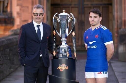 France head coach Fabien Galthie (L) and captain Antoine Dupont (R) will demand improved discipline against Ireland