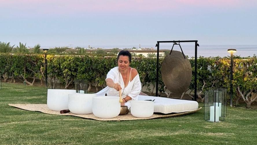 Sound healing with Flor Daneu