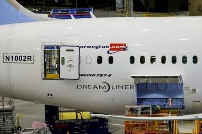 Delta Air Lines announced its first contract for the Boeing 787 Dreamliner