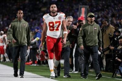 Travis Kelce is expected to return to the Kansas City Chiefs next season after agreeing a one-year deal with the club