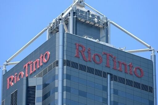 Shares in British-Australian miner Rio Tinto fell after it pulled out of talks to merge with Switzerland's Glencore