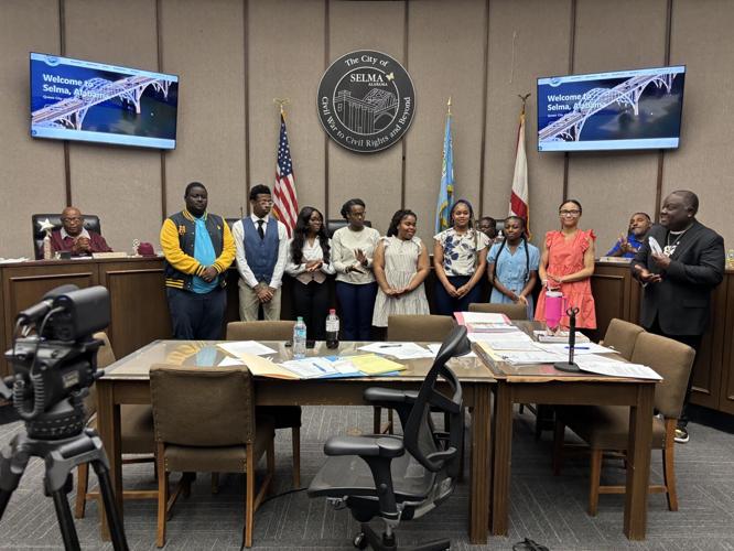 Selma City Council honors teens in Shadow Program
